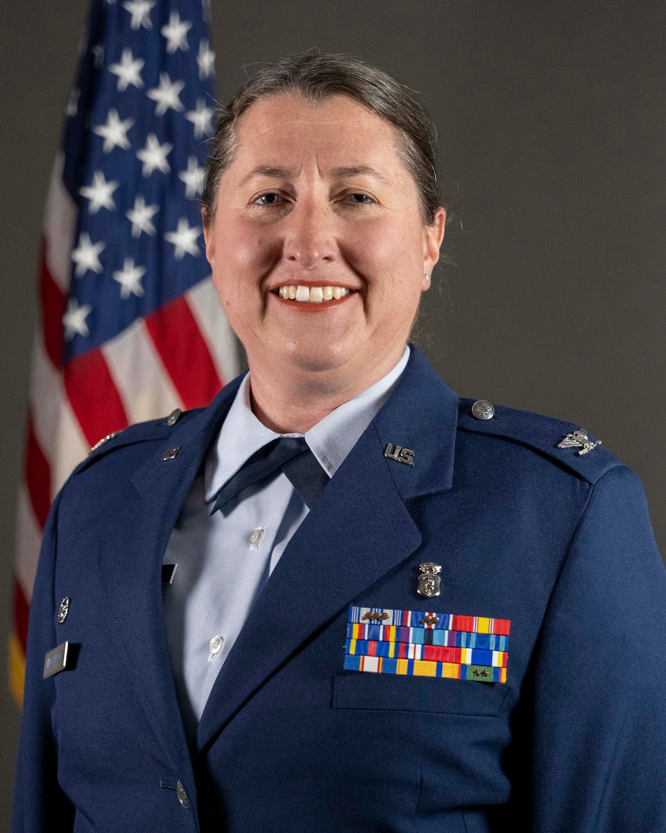 Col. Jessica Hegewald official photo