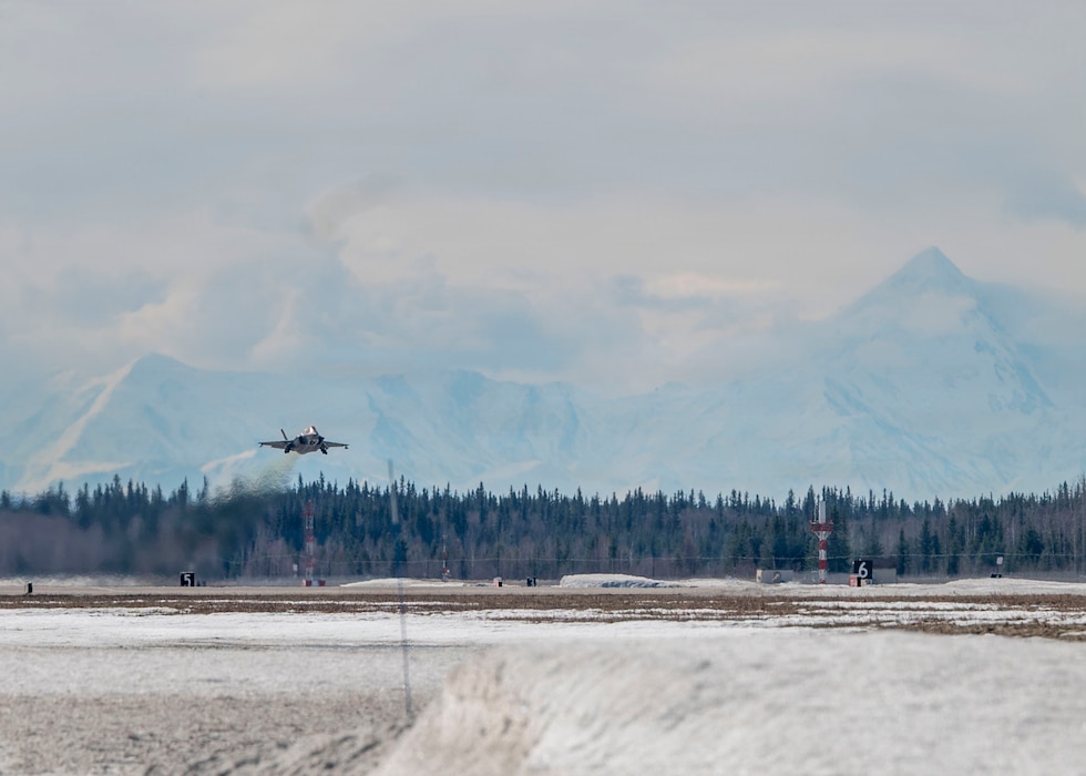 A U.S. Marine Corps pilot takes off for the Joint Pacific Alaska Range Complex (JPARC) during RED FLAG-Alaska 26-1 at Eielson Air Force Base, Alaska, April 27, 2026.