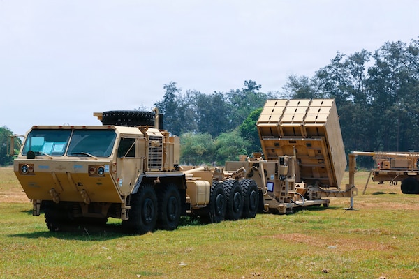 U.S. Soldiers with Alpha Battery, 1st Battalion, 51st Air Defense Artillery Regiment, 7th Infantry Division/Multi-Domain Command - Pacific, train on the Integrated Fires Protection Capability system and communications with the command and control node to enhance readiness during integrated air missile defense, as part of Exercise Balikatan 2026 at Naval Station Leovigildo Gantioqui, Philippines, April 26, 2026.