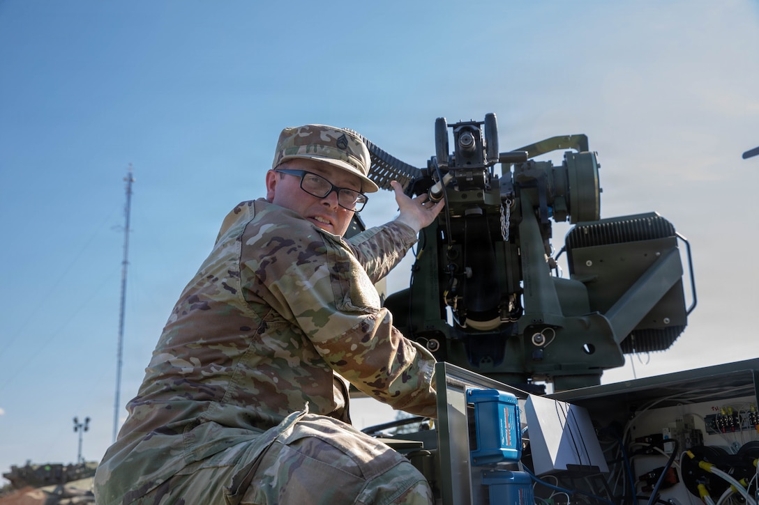 Emerging Technology: Cavalry scouts with 2CR make final preparations for Flytrap