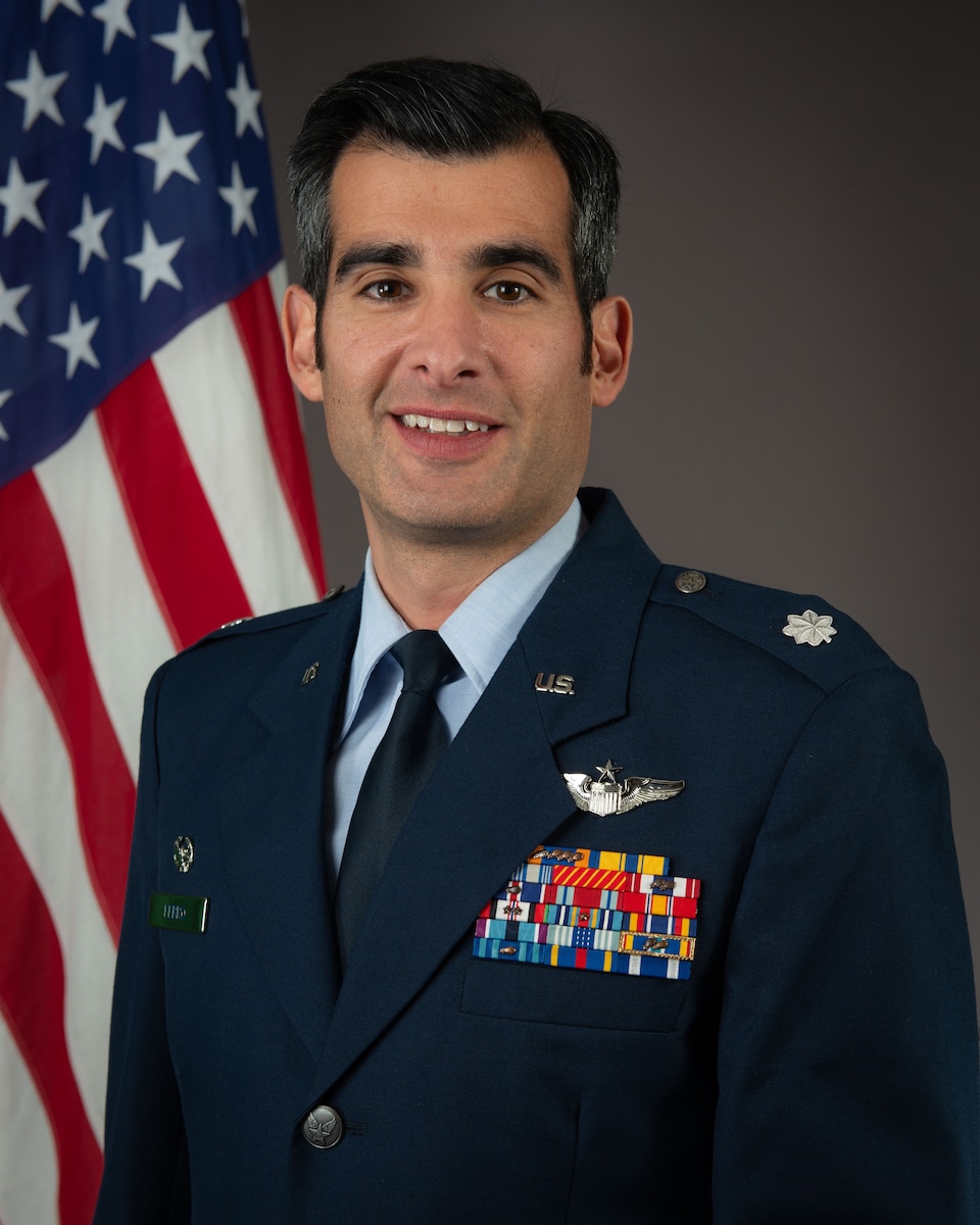 Col Doug Ferro formal photo