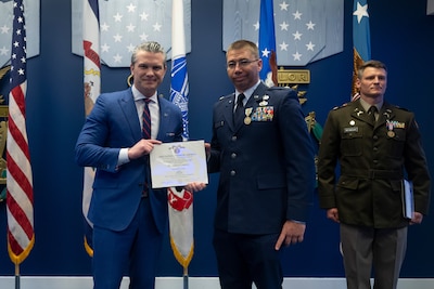 West Virginia Guardsmen Awarded Medals for Heroism in Nation's Capital