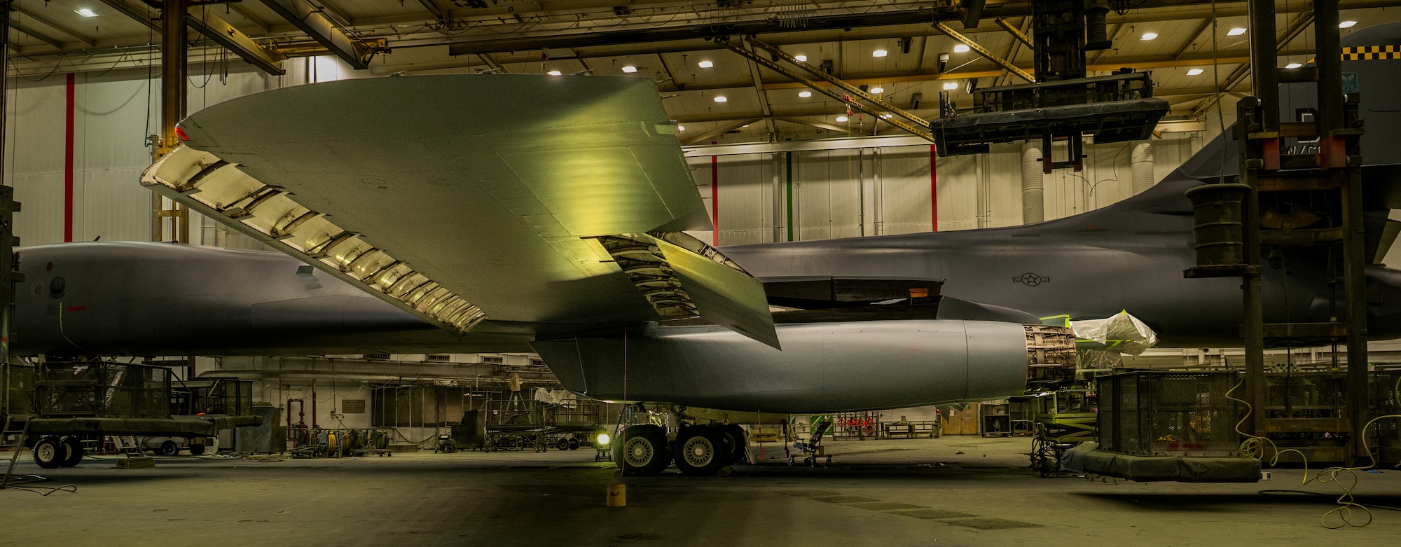b1 inside paint shop