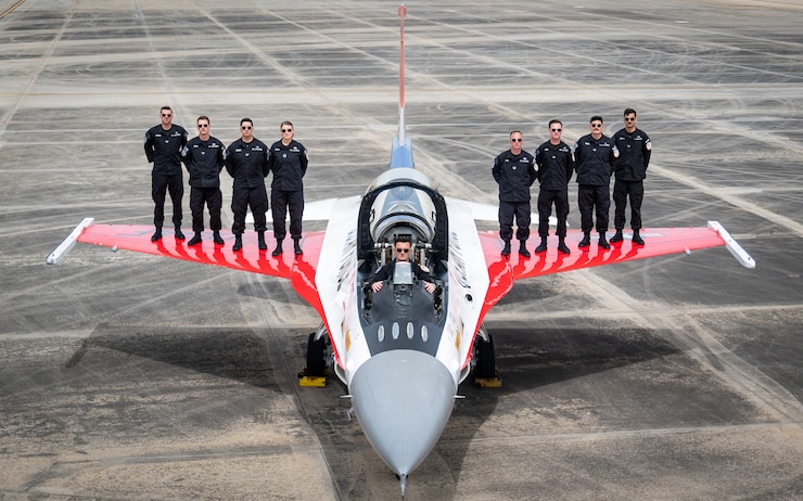 A picture of the F-16 Viper Demo Team photo