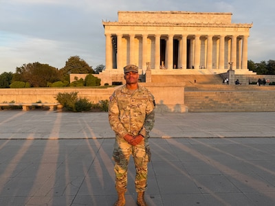 Guardsmen Support US Secret Service in Shooting at National Mall