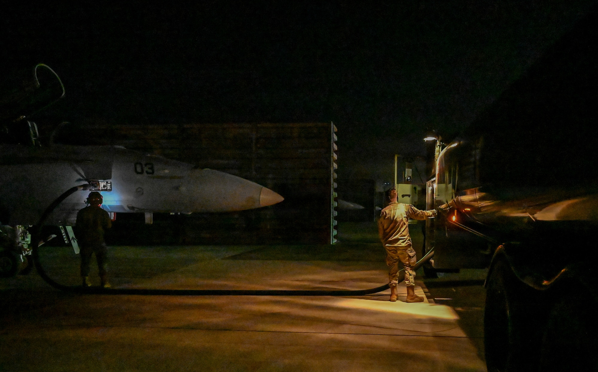 A U.S. Air Force Airman assigned to the 31st Combat Air Base Squadron refuels a Marine Fighter Attack Squadron (VMFA) 232 F/A-18 Hornet during exercise Freedom Flag 26-1 at Gwangju Air Base, Republic of Korea, April 20, 2026. Together, 31st AEW and 31st CABS prepare Mission Ready Airmen capable of executing a variety of roles in dynamic environments. (U.S. Air Force photo by 2nd Lt. Daniel White)