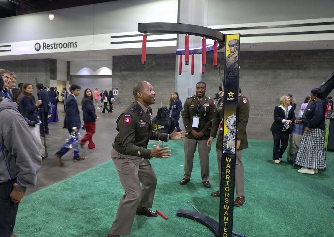 Army Reserve engages future leaders at Distributive Education Clubs of America’s annual international conference