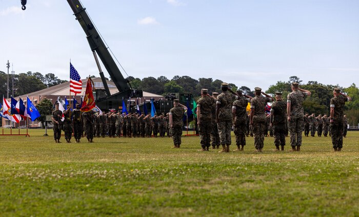 Rizzo relinquishes command of Marine Corps Installations East to Pace