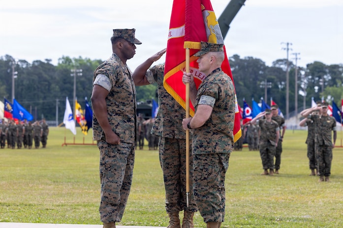 Rizzo relinquishes command of Marine Corps Installations East to Pace
