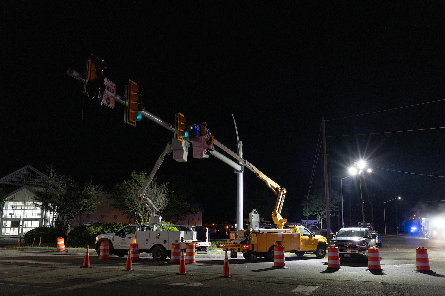 Crews conduct overnight operations at the Deep Creek Bridge Replacement Project site in Chesapeake, Virginia.
