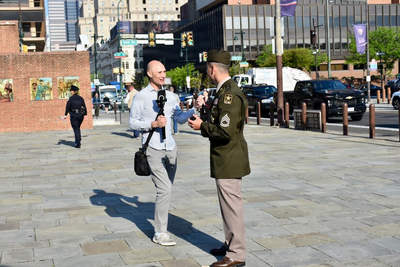 Harrisburg Recruiting Battalion supports Army Reserve birthday celebration in Philadelphia