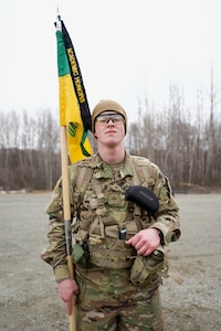 Army Guard offers full-ride scholarships for college-bound Alaskans