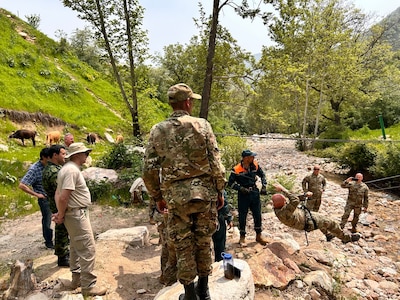 VNG Soldiers conduct mountain warfare exchange in Tajikistan