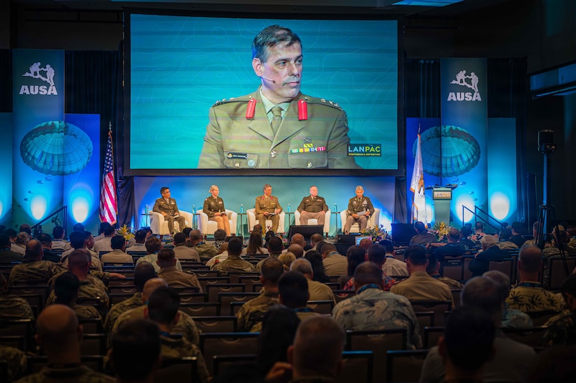 Panelists Discuss The Benefits of a Unified Army > U.S. Army