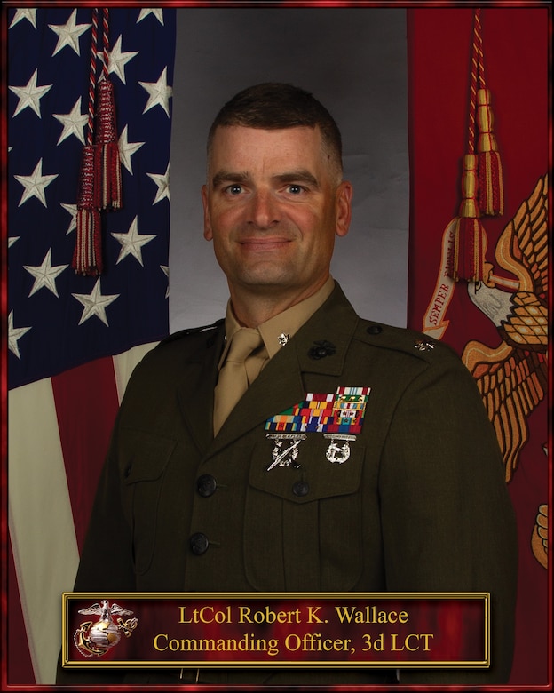 Official portrait of Lt. Col. Robert K. Wallace.