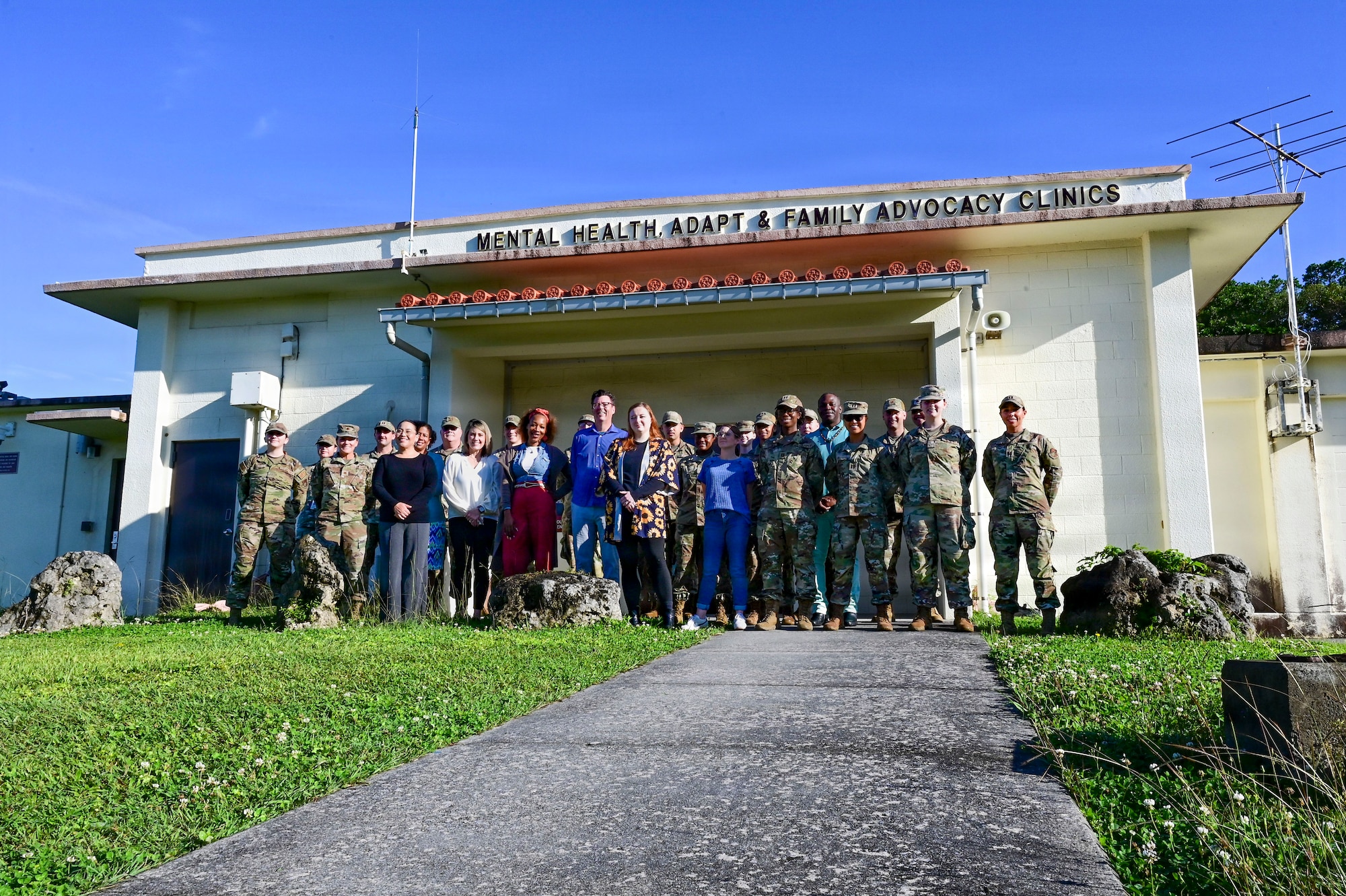 U.S. Service members pose for photo.
