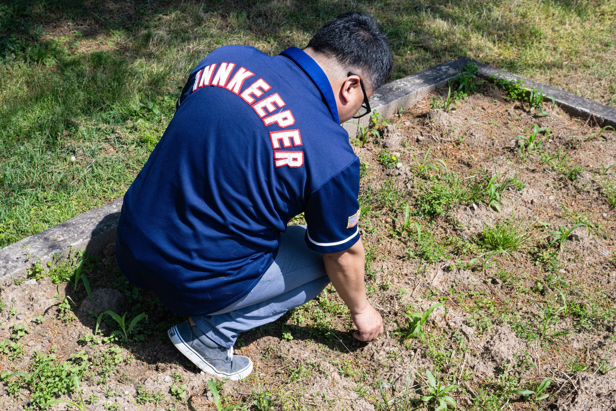 Tom Poses for photos at Kunsan Air Base