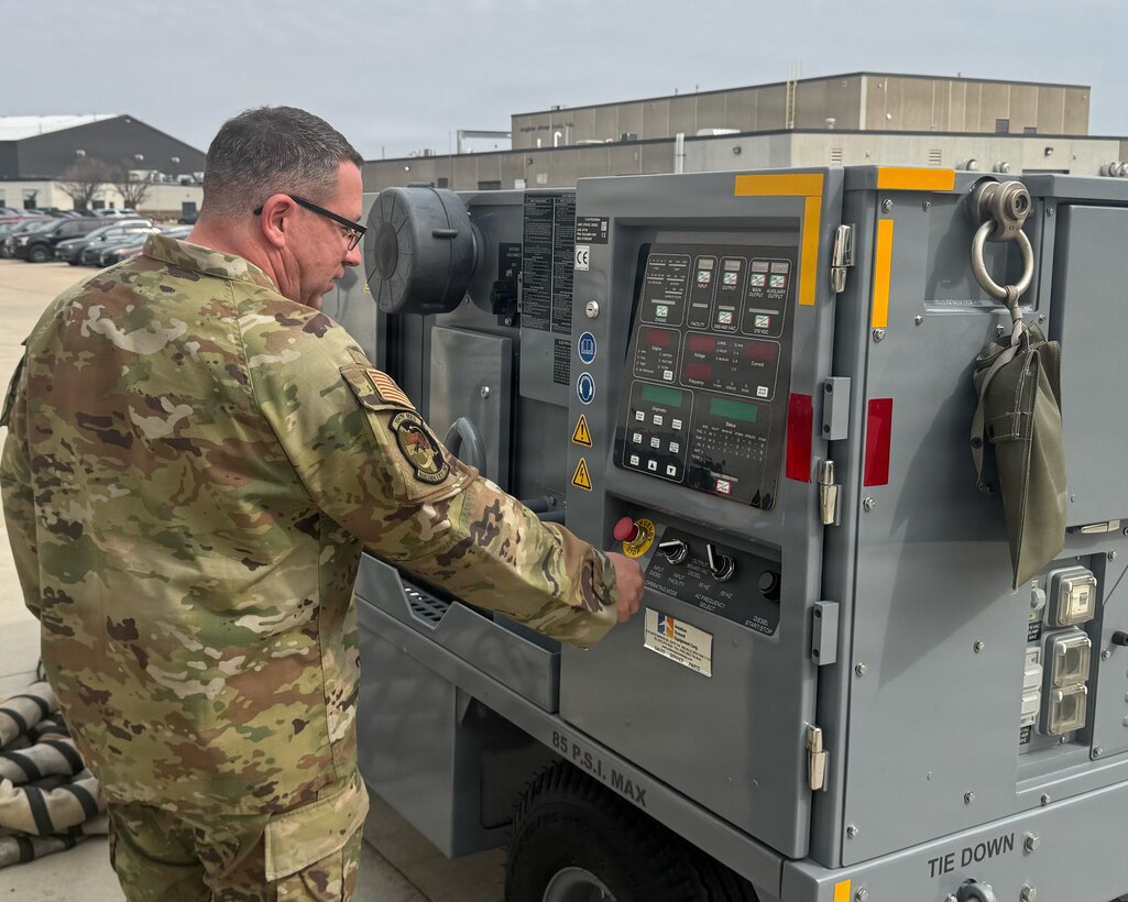 F-35 training builds teamwork between 104th and 115th fighter wings