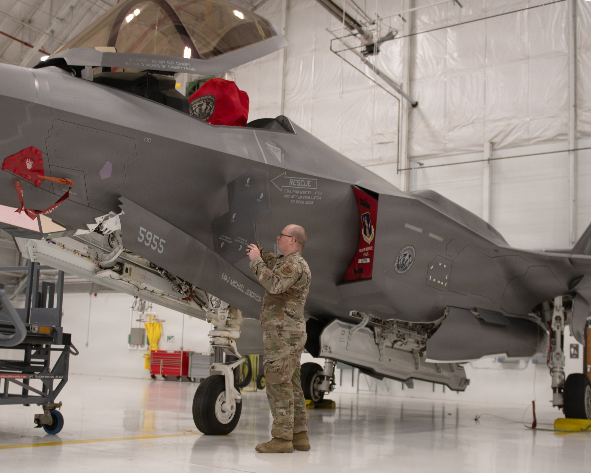 F-35 training builds teamwork between 104th and 115th fighter wings