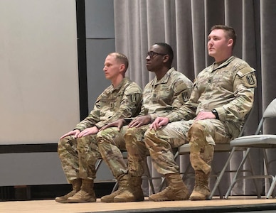 Glass takes command of 237th Engineers