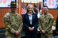 Gov. Spanberger helps VNG recognize 419th birthday