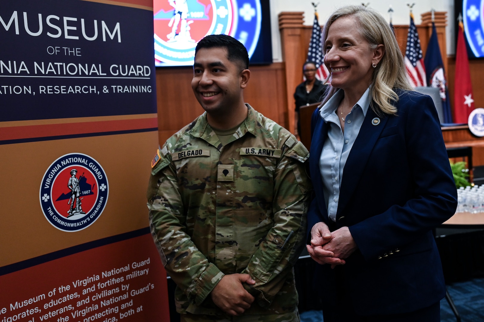 Gov. Spanberger helps VNG recognize 419th birthday