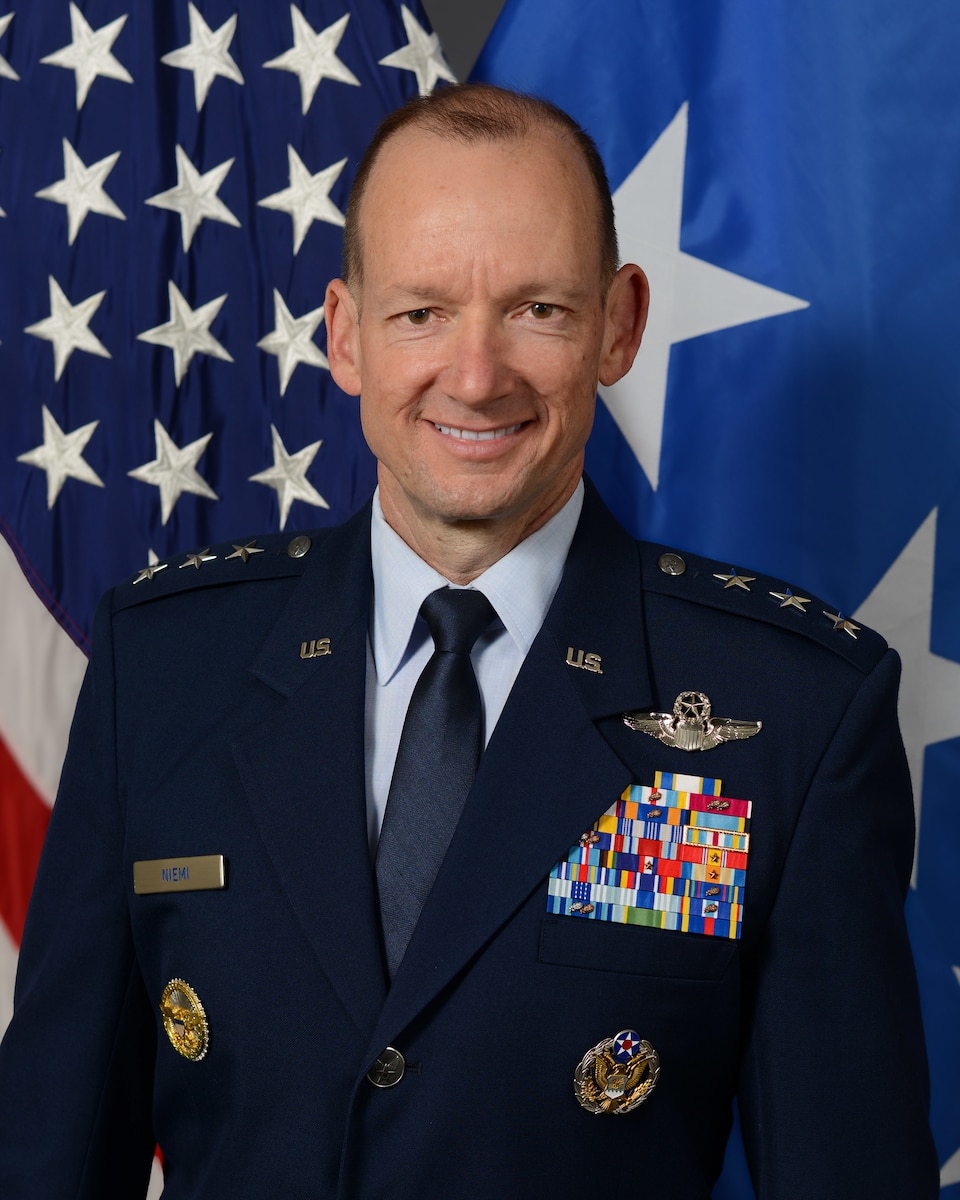 This is the official portrait of Lt. Gen. Christopher J. Niemi.