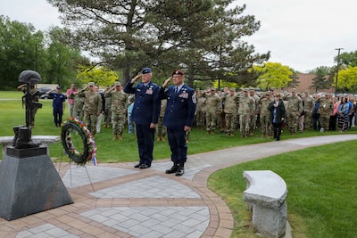 N.Y. National Guard Marks Memorial Day With Ceremony