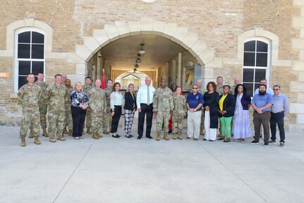 MICC Contracting Leader Course provides insight to future leaders
