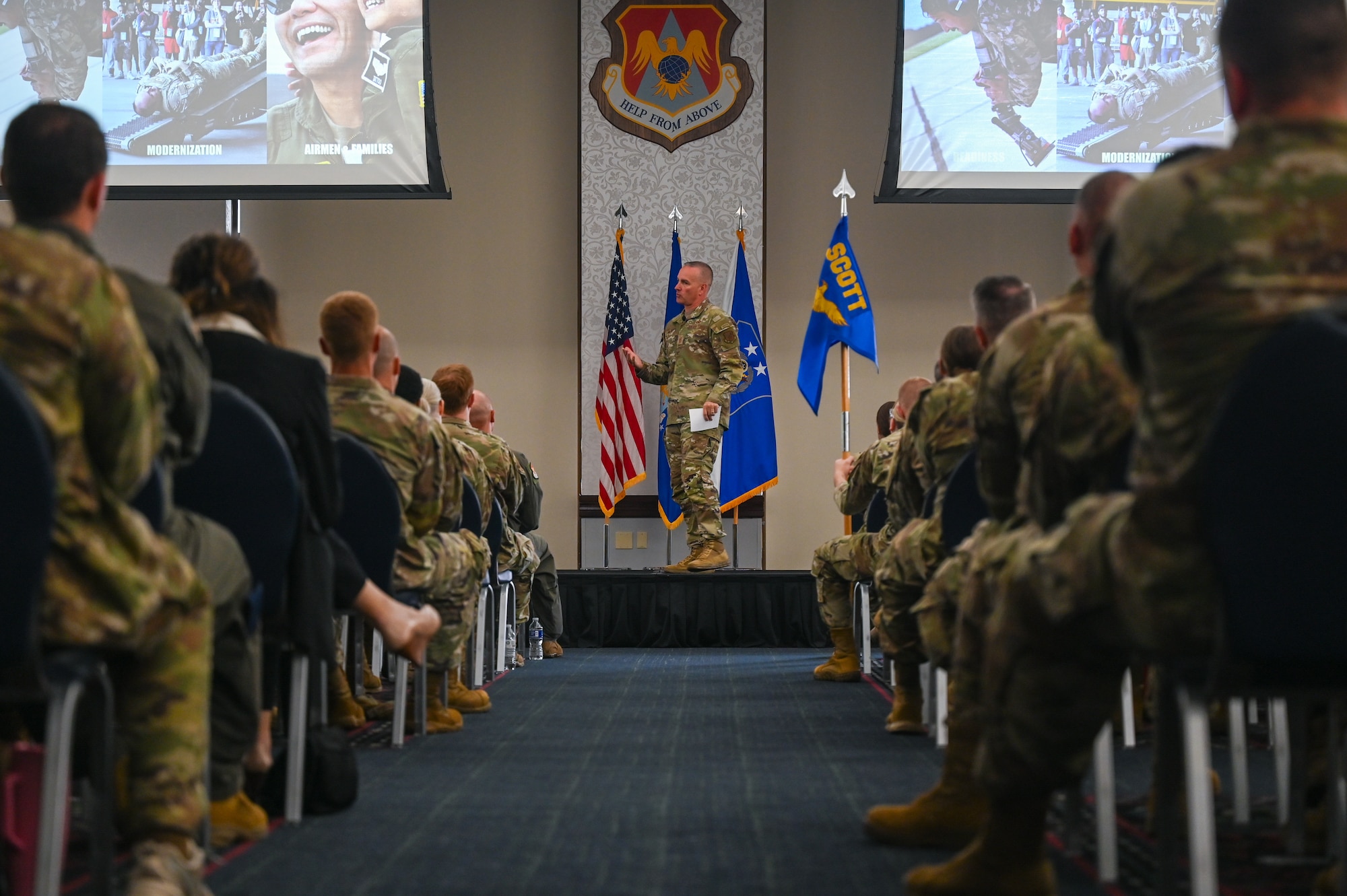 CMSAF speaks to Airmen