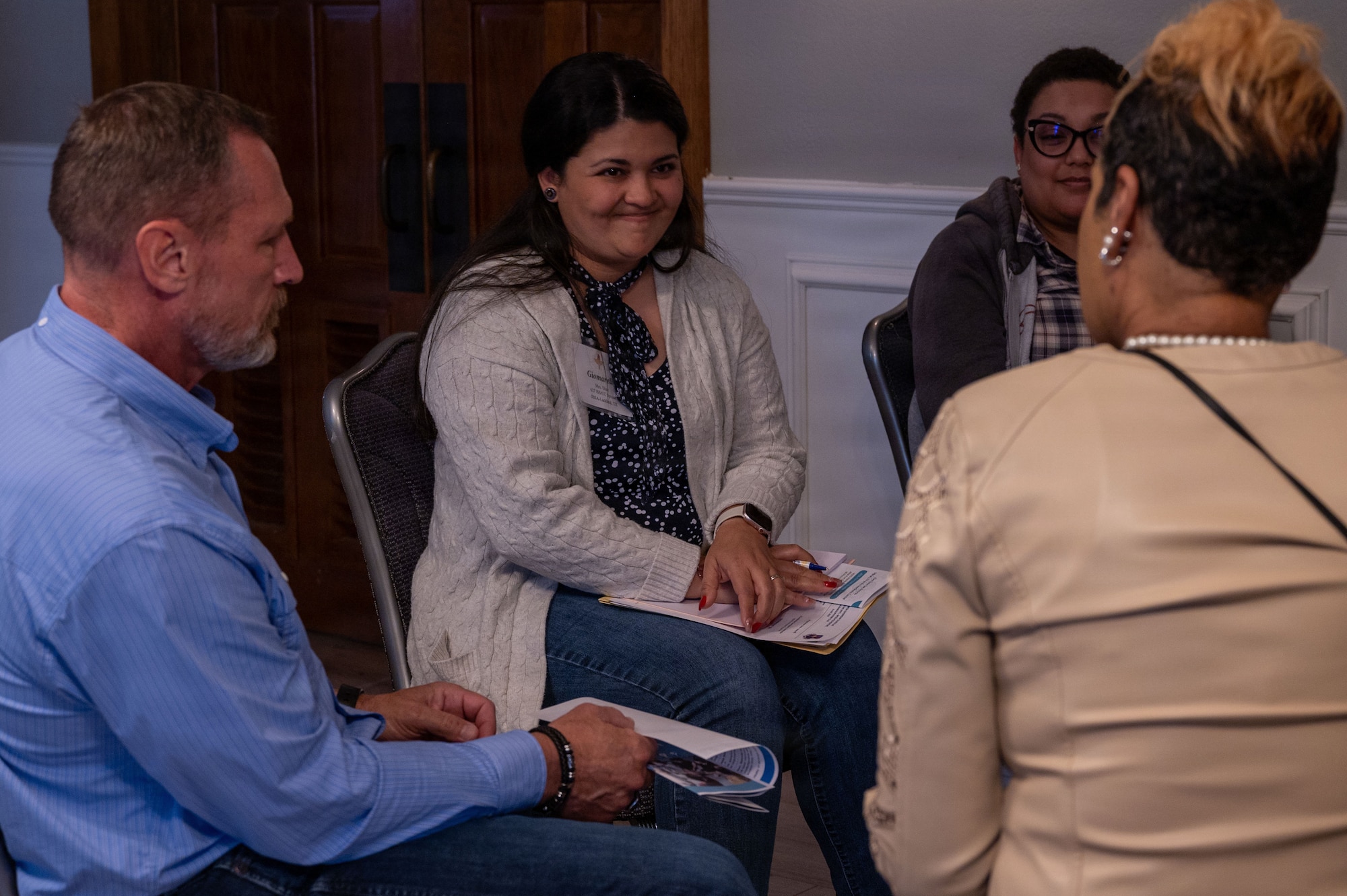 Giomareli Díaz participates in a speed mentoring session with experienced spouses and Key Support Liaisons during the Air Education and Training Command Squadron Leadership Course at JBSA-Randolph, Texas, May 8, 2026.