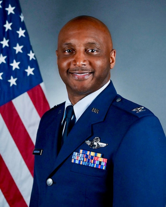 Photo of Air Force colonel