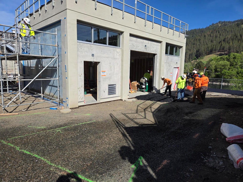 View of the recently completed upgrades to Dworshak National Fish Hatchery’s medium voltage and emergency power distribution system. These modifications will address safety concerns that could impact workers and migratory fish along the Snake River.