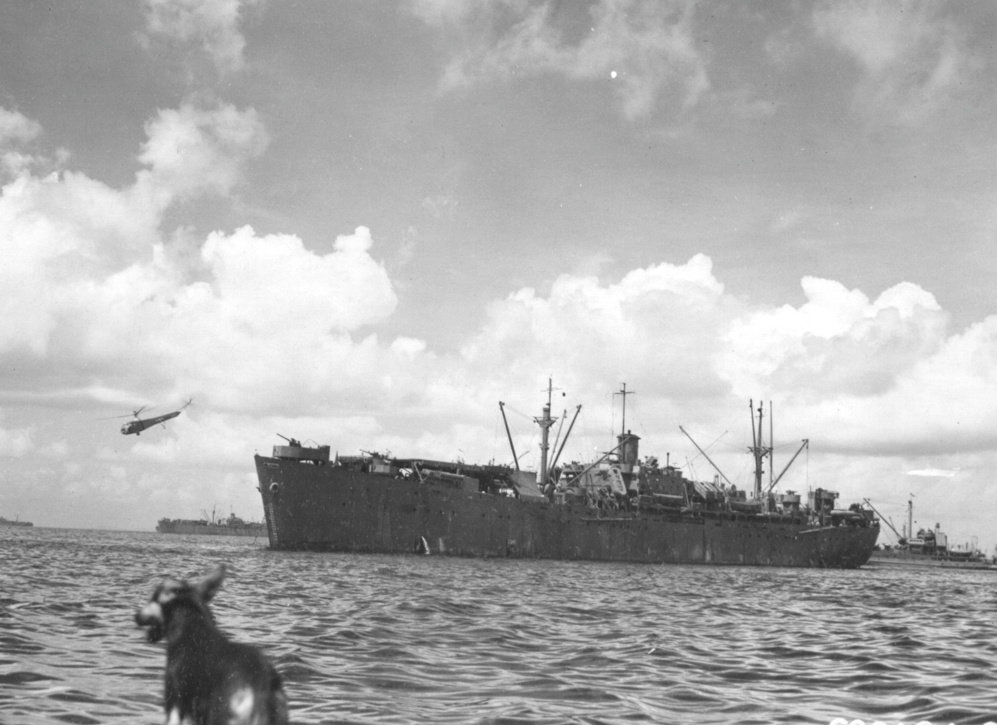 A Sikorsky R-4B Hoverfly taking off of the SS Richard O’Brien near Okinawa, 25 August 1945.