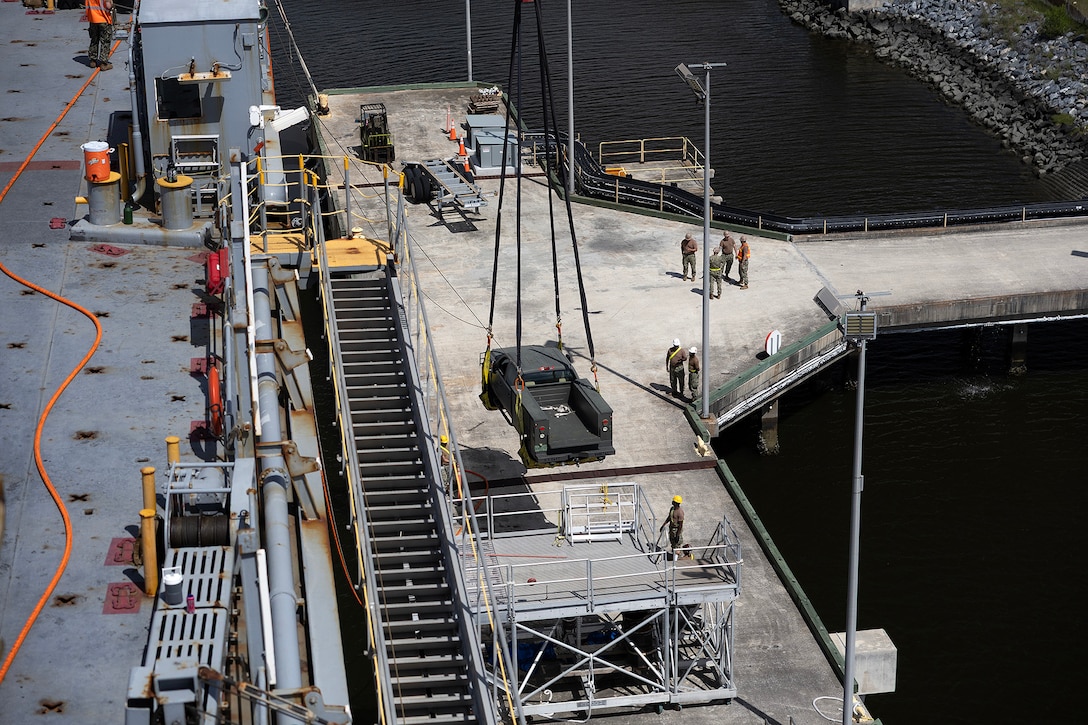 MPFEX 26 combines Navy sustainment forces with Blount Island veterans