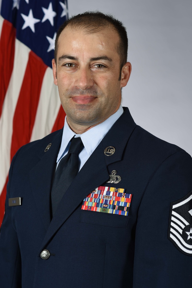 Official Photo of Master Sergeant David Evans