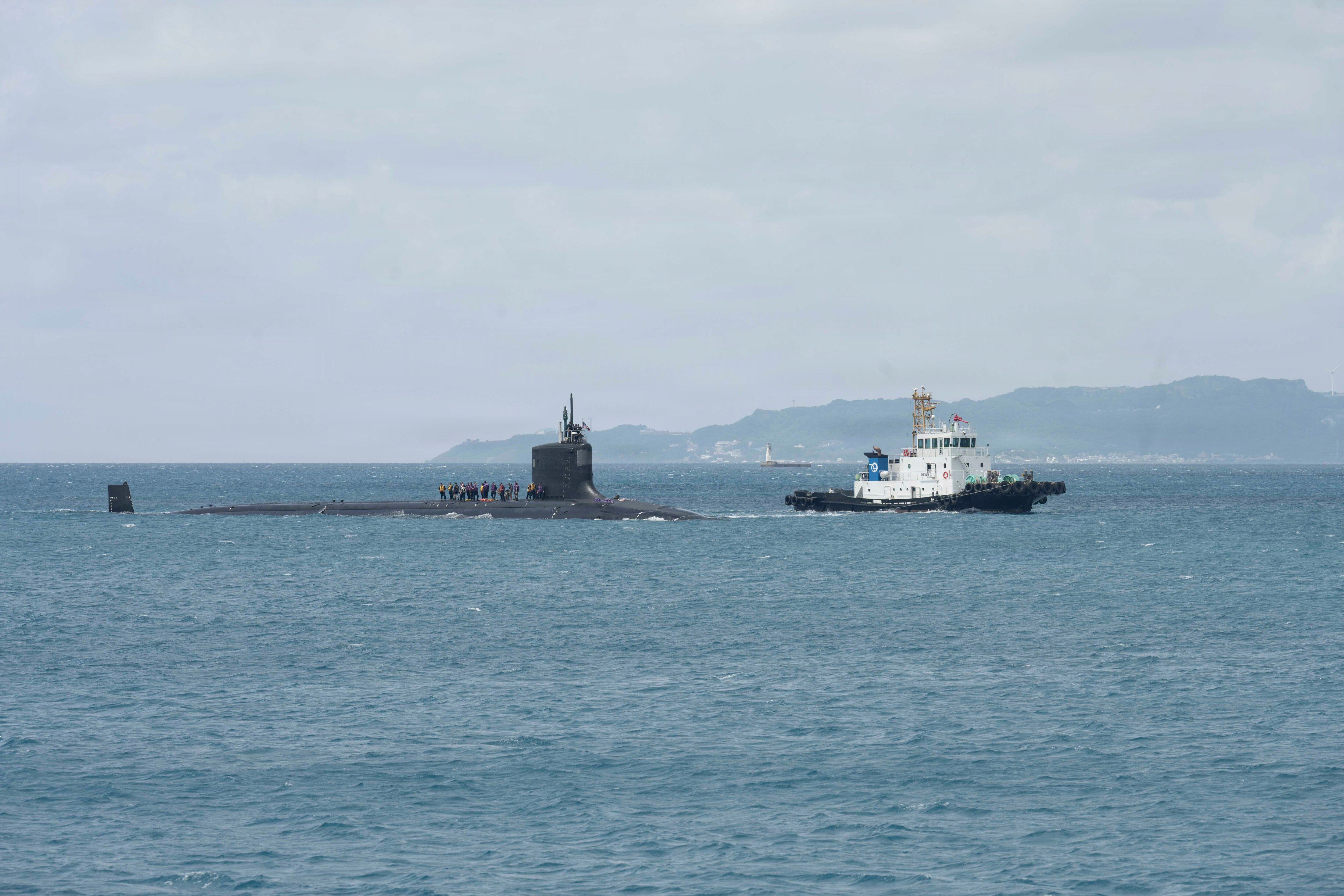 USS Minnesota arrives at White Beach Naval Facility