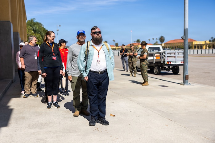 Educators and Community Influences from across Albuquerque, New Mexico and Texas visit MCRD San Diego