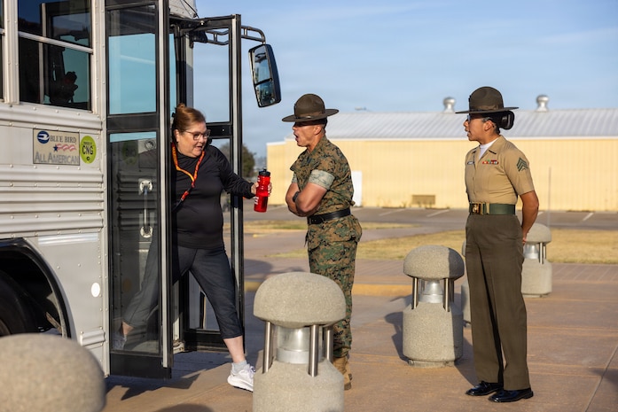 Educators and Community Influences from across Albuquerque, New Mexico and Texas visit MCRD San Diego
