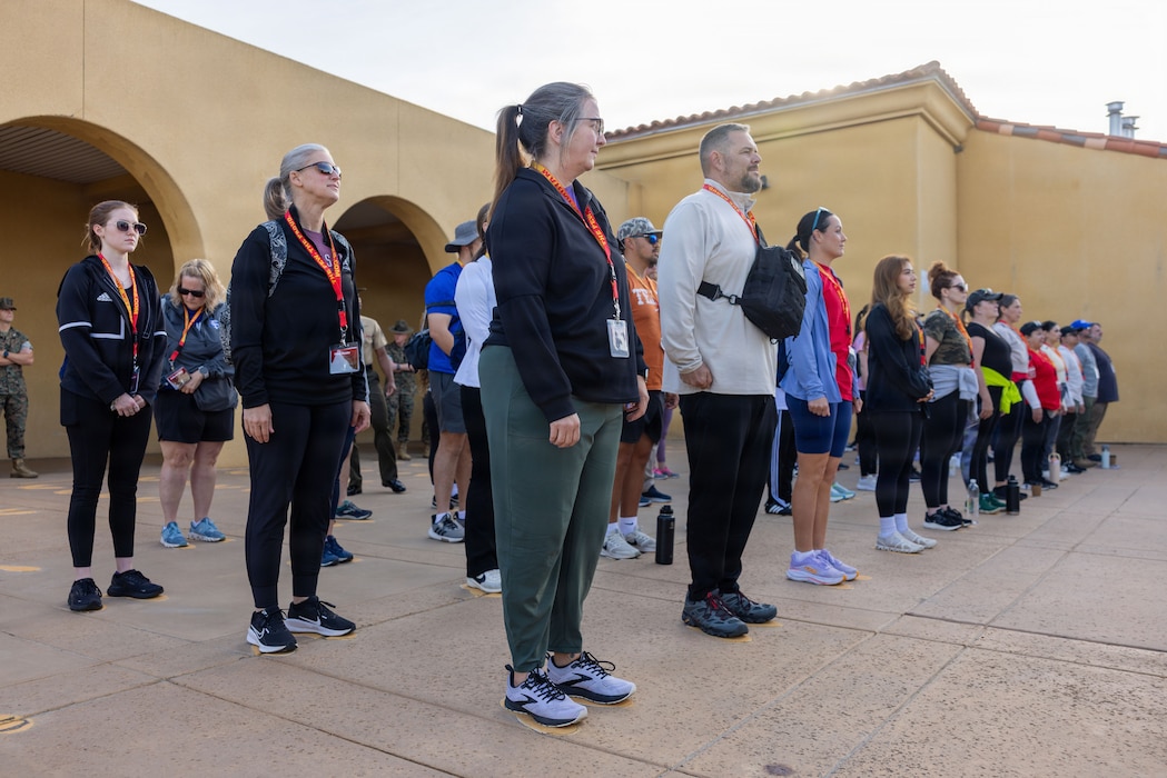 Educators and Community Influences from across Albuquerque, New Mexico and Texas visit MCRD San Diego