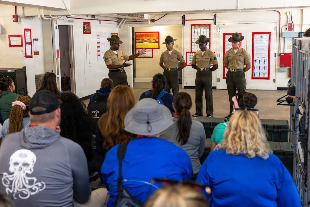 Educators and Community Influences from across Albuquerque, New Mexico and Texas visit MCRD San Diego