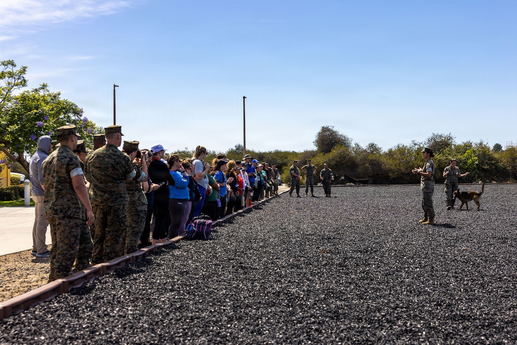 Educators and Community Influences from across Albuquerque, New Mexico and Texas visit MCRD San Diego