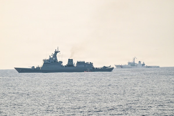 A U.S. Coast Guard 35-foot Long-Range Interceptor embarked cutter boat attached to Legend-class cutter USCGC Midgett (WMSL 757) sails alongside Philippine Navy BRP Antonio Luna (FFG-151) in support of a passenger transfer during the Maritime Cooperative Activity (MCA) in the Philippines’ Exclusive Economic Zone, May 28, 2026. The U.S Navy routinely operates with the Armed Forces of the Philippines and partners and allies through MCAs to continually develop, exercise and enhance multi-domain tactical interoperability to uphold peace and security in the region. Midgett is forward-deployed and assigned to Destroyer Squadron (DESRON) 15, the Navy’s largest DESRON and U.S. 7th Fleet’s principal surface force. U.S. 7th Fleet, the Navy’s largest forward-deployed numbered fleet, routinely interacts and operates with allies and partners in preserving a free and open Indo-Pacific.  (U.S. Coast Guard Photo by Petty Officer 3rd Class Austin Wiley)