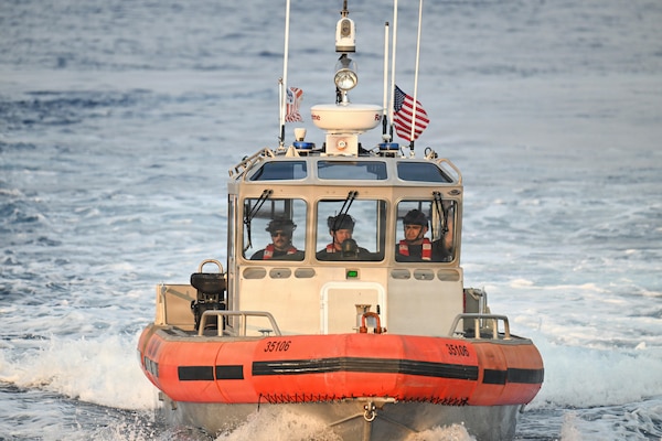 A U.S. Coast Guard 35-foot Long-Range Interceptor embarked cutter boat prepares to recover in the notch of Legend-class cutter USCGC Midgett (WMSL 757) after completing a passenger transfer with Philippine Navy BRP Antonio Luna (FFG-151) during the Maritime Cooperative Activity (MCA) in the Philippines’ Exclusive Economic Zone, May 28, 2026. The U.S Navy routinely operates with the Armed Forces of the Philippines and partners and allies through MCAs to continually develop, exercise and enhance multi-domain tactical interoperability to uphold peace and security in the region. Midgett is forward-deployed and assigned to Destroyer Squadron (DESRON) 15, the Navy’s largest DESRON and U.S. 7th Fleet’s principal surface force. U.S. 7th Fleet, the Navy’s largest forward-deployed numbered fleet, routinely interacts and operates with allies and partners in preserving a free and open Indo-Pacific.  (U.S. Coast Guard Photo by Petty Officer 3rd Class Austin Wiley)