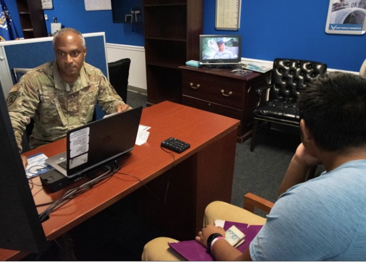 BECOME AN  AIR FORCE RECRUITER 