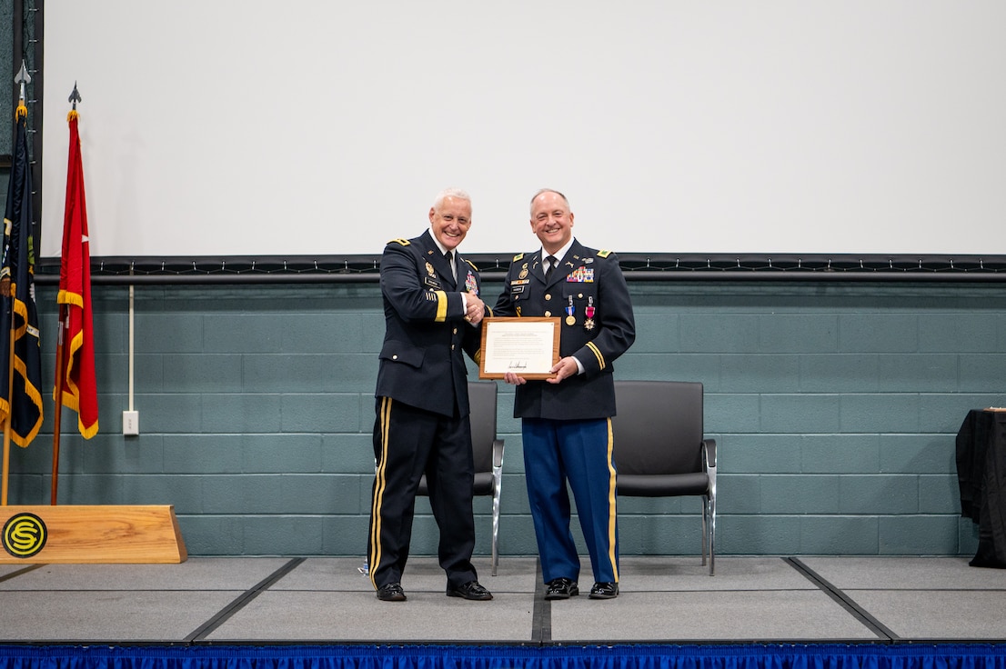 retirement ceremony receiving retirement award