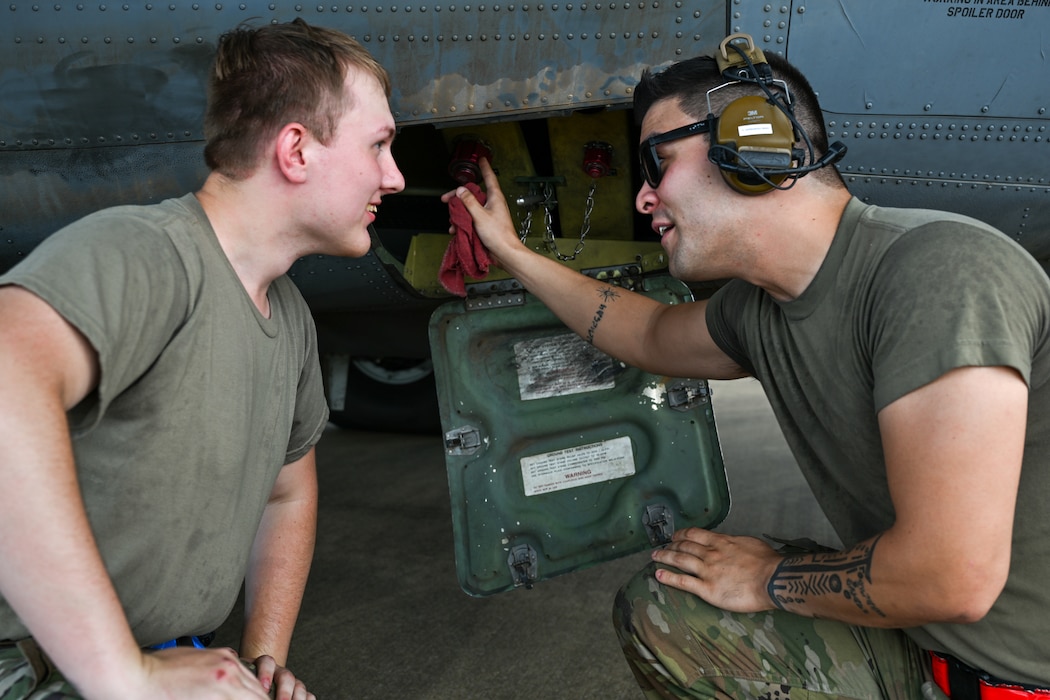 Service members serve