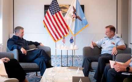 Chairman of the Joint Chiefs of Staff Gen. Dan Caine meets with New Zealand Chief of Defence Force Air Marshall Tony Davies during the PACOM Chiefs of Defense Conference 2026 in Victoria, Canada, August 31, 2026. (DoW Photo by Benjamin Applebaum)