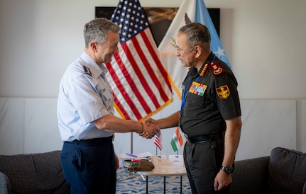 Chairman of the Joint Chiefs of Staff Gen. Dan Caine meets with India Chief of Defence Staff Gen. N.S. Raja Subramani during the PACOM Chiefs of Defense Conference 2026 in Victoria, Canada, August 31, 2026. (DoW Photo by Benjamin Applebaum)
