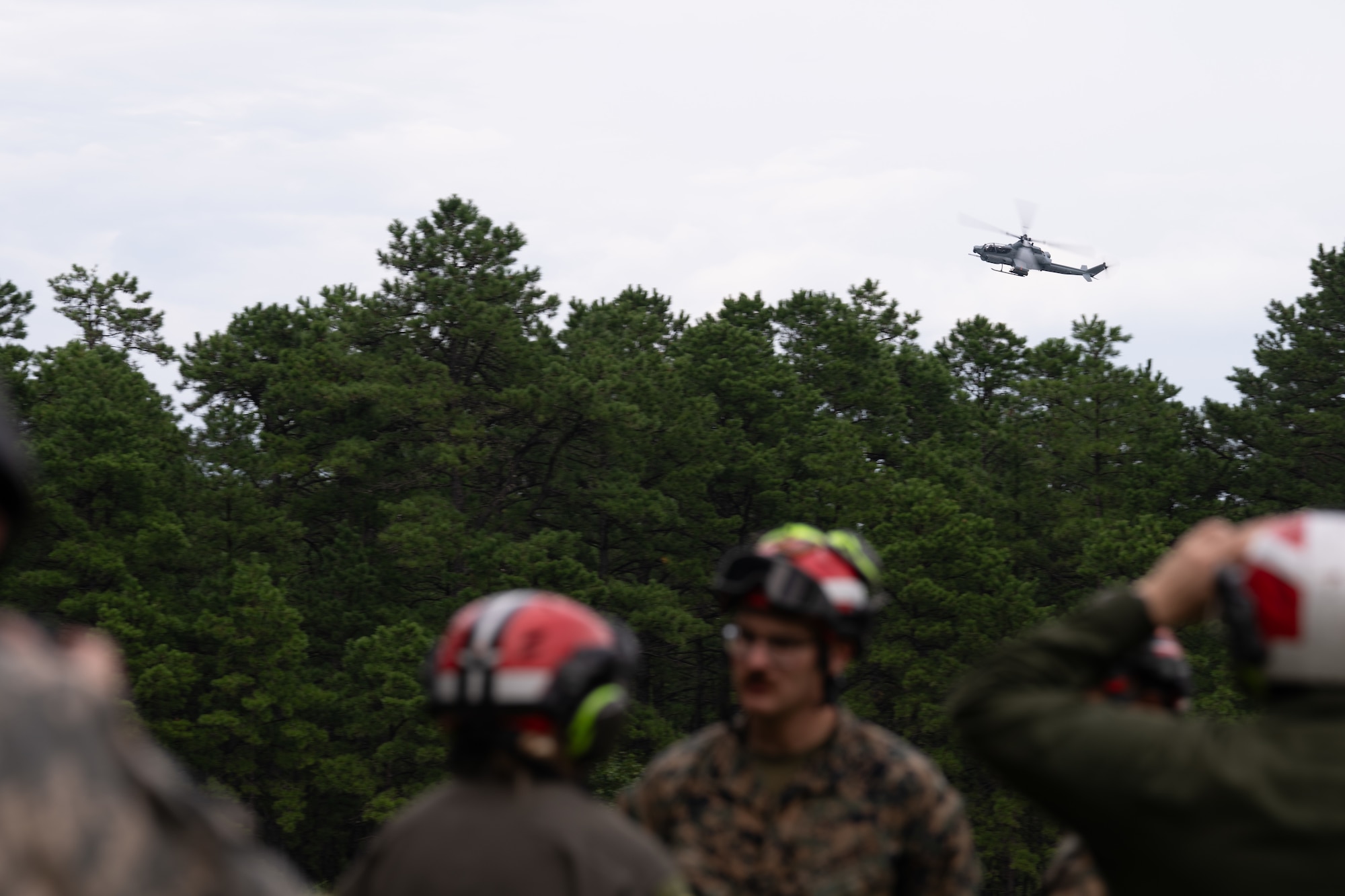 A U.S. Marine Corps AH-1Z Viper helicopter assigned to Marine Light Attack Helicopter Squadron 773 returns to the forward arming and refueling point during a FARP exercise at Joint Base McGuire-Dix-Lakehurst, N.J., Aug. 27, 2026.
